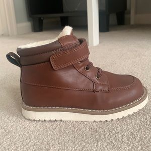 Old Navy toddler size 8 brown boots